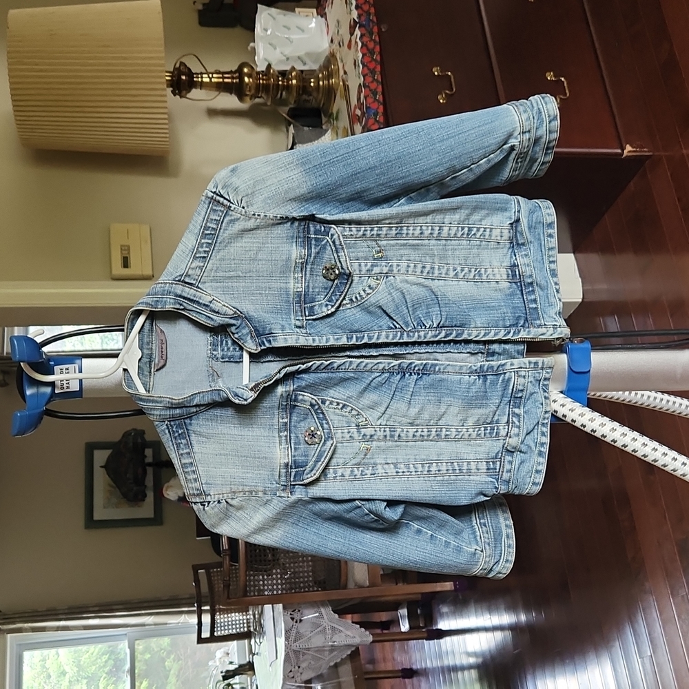 Cute jean jacket vintage